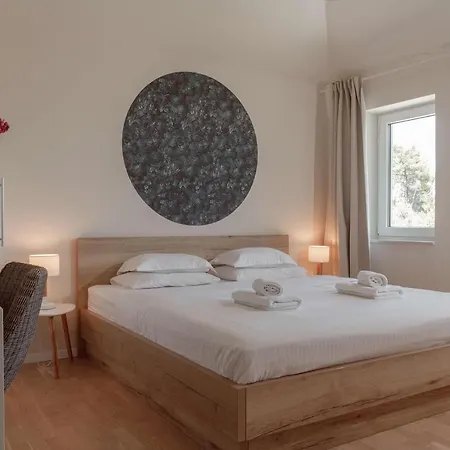 Villa Anouk