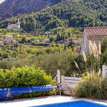 Villa Anouk